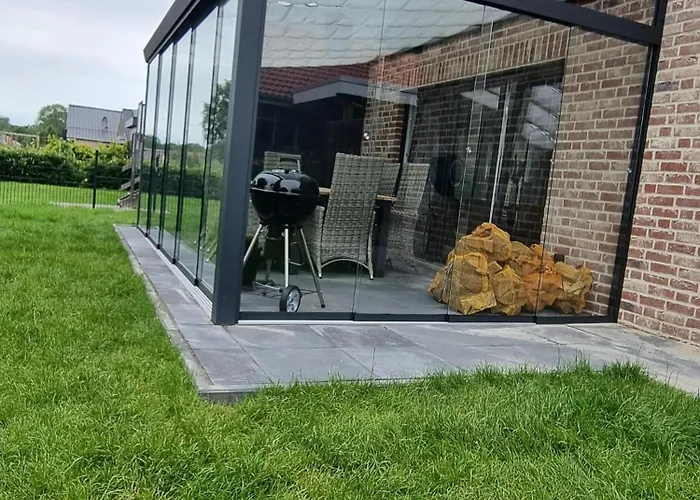 Freistehendes Mit Sauna Und Badefass *